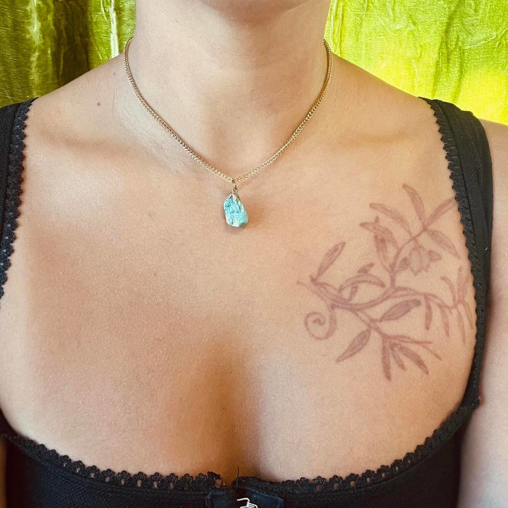 Turquoise stone necklace